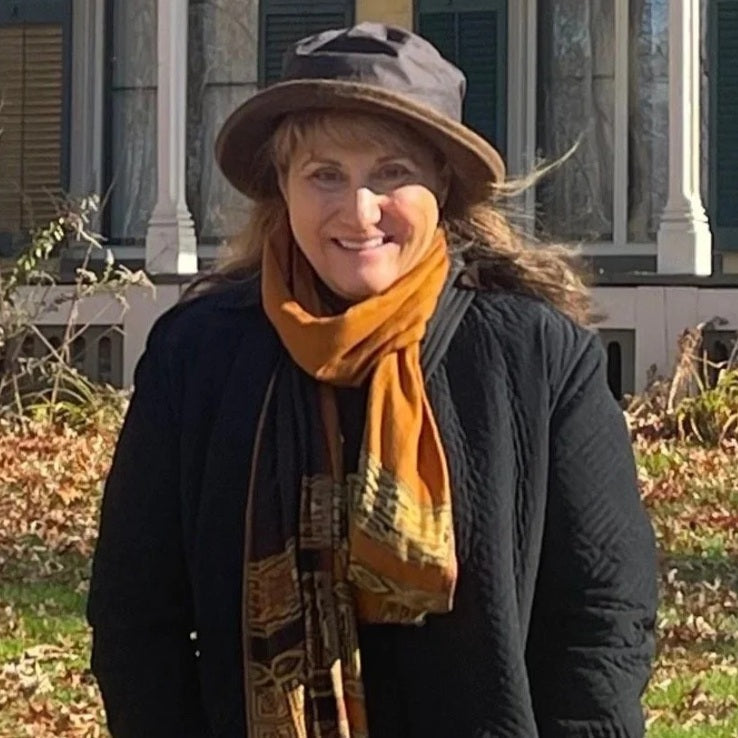 Medina, Kari Cruver